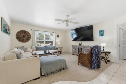 Villa ou maison à vendre à Rotonda, Floride: 3 chambres, 153.57 m2 № 2131015 - photo 16