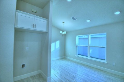 House in MAGNOLIA PARK in Haines City, Florida 4 bedrooms, 169.08 sq.m. № 1905723 - photo 13