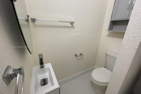 Appartement à louer à Coral Gables, Floride: 1 chambre, 65.03 m2 № 1752419 - photo 10