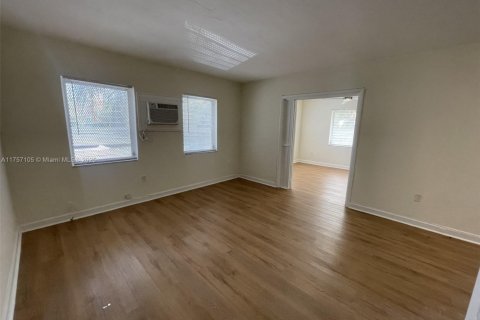 Appartement à louer à Coral Gables, Floride: 1 chambre, 65.03 m2 № 1752419 - photo 3