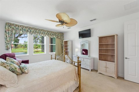 House in Kissimmee, Florida 3 bedrooms, 266.72 sq.m. № 1801746 - photo 25