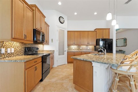 House in Kissimmee, Florida 3 bedrooms, 266.72 sq.m. № 1801746 - photo 9
