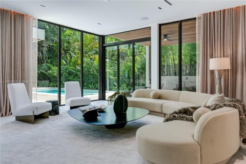 House in Miami, Florida 7 bedrooms № 1872623 - photo 9