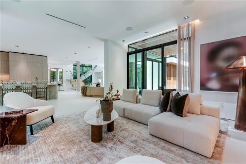 House in Miami, Florida 7 bedrooms № 1872623 - photo 23