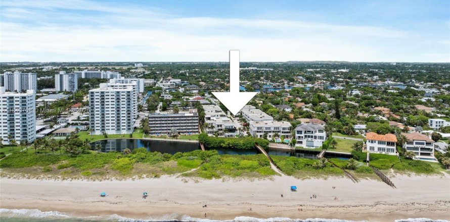 Touwnhouse à Pompano Beach, Floride 4 chambres, 269.04 m2 № 2184810