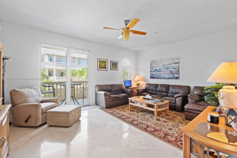 Touwnhouse à vendre à Pompano Beach, Floride: 4 chambres, 269.04 m2 № 2184810 - photo 11
