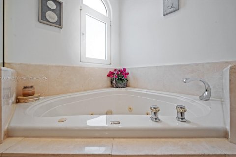 Touwnhouse à vendre à Pompano Beach, Floride: 4 chambres, 269.04 m2 № 2184810 - photo 24