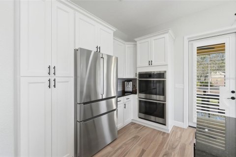 Casa en venta en Frostproof, Florida, 2 dormitorios, 155.33 m2 № 2156753 - foto 3
