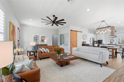 Casa en venta en Frostproof, Florida, 2 dormitorios, 155.33 m2 № 2156753 - foto 2