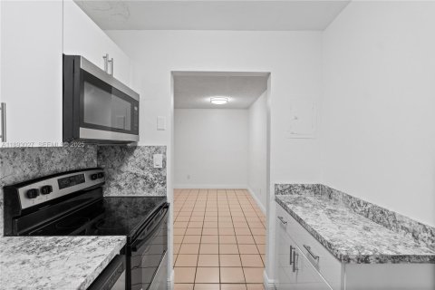 Copropriété à louer à Miami, Floride: 1 chambre, 72.19 m2 № 1947063 - photo 10