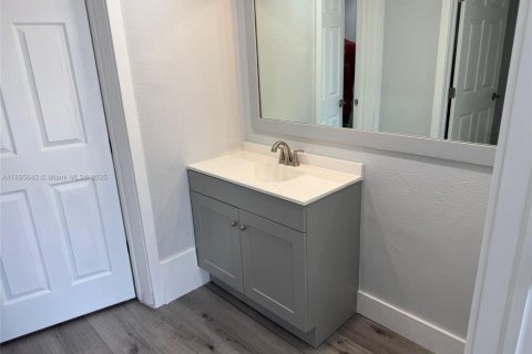 Снять в аренду кондоминиум в Майами, Флорида 1 спальня, 78.22м2, № 1949541 - фото 13