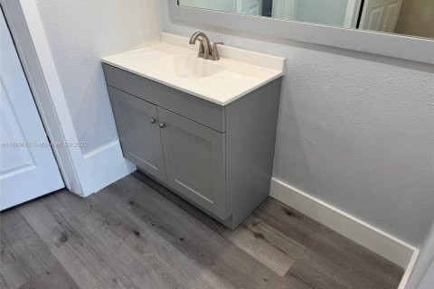 Снять в аренду кондоминиум в Майами, Флорида 1 спальня, 78.22м2, № 1949541 - фото 12