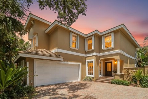 Villa ou maison à Juno Beach, Floride 4 chambres, 230.03 m2 № 2086874