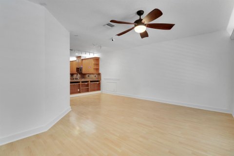 House in Juno Beach, Florida 4 bedrooms, 230.03 sq.m. № 2086874 - photo 23