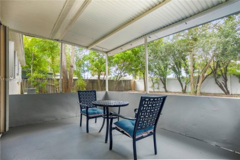 Купить виллу или дом в Холливуд, Флорида 3 спальни, 98.1м2, № 1930680 - фото 29