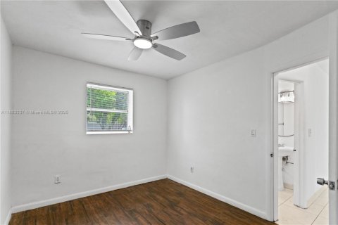 Купить виллу или дом в Холливуд, Флорида 3 спальни, 98.1м2, № 1930680 - фото 22