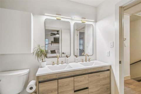 Adosado en venta en Tampa, Florida, 2 dormitorios, 118.91 m2 № 1884654 - foto 25