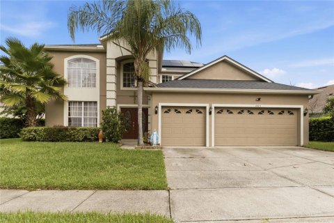 House in Orlando, Florida 5 bedrooms, 309.83 sq.m. № 2277056