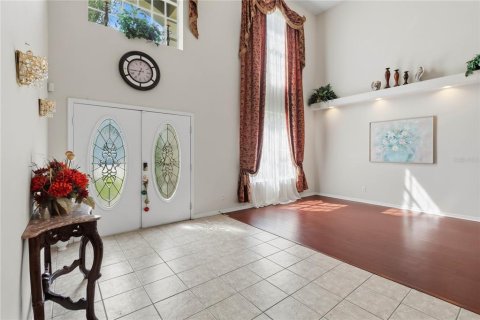 House in Orlando, Florida 5 bedrooms, 309.83 sq.m. № 2277056 - photo 8