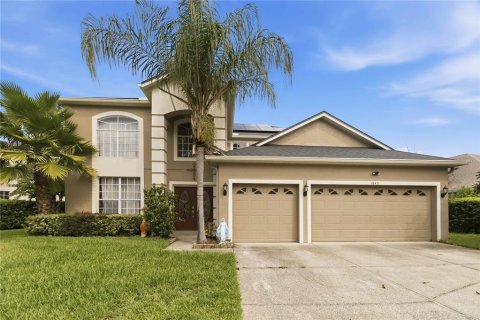 House in Orlando, Florida 5 bedrooms, 309.83 sq.m. № 2277056 - photo 4