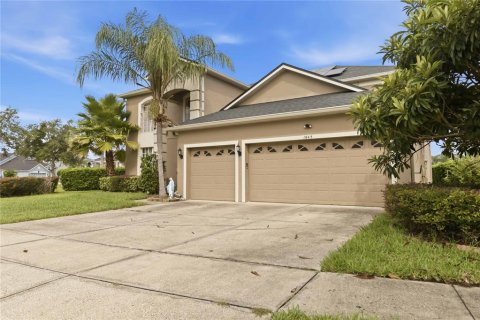 House in Orlando, Florida 5 bedrooms, 309.83 sq.m. № 2277056 - photo 5