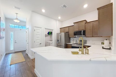 House in Beverly Hills, Florida 4 bedrooms, 157.38 sq.m. № 2200942 - photo 10