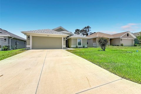 House in Beverly Hills, Florida 4 bedrooms, 157.38 sq.m. № 2200942 - photo 6