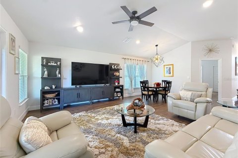 House in Beverly Hills, Florida 4 bedrooms, 157.38 sq.m. № 2200942 - photo 19