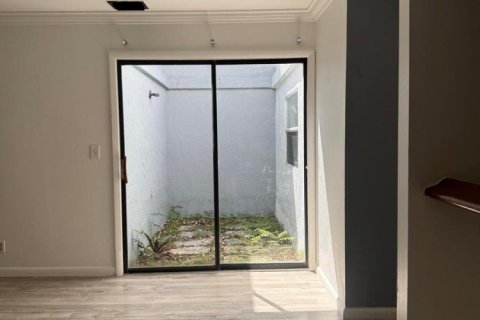 Touwnhouse à louer à Dania Beach, Floride: 3 chambres, 131.18 m2 № 2146935 - photo 4