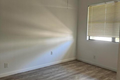 Touwnhouse à louer à Dania Beach, Floride: 3 chambres, 131.18 m2 № 2146935 - photo 8
