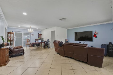 Casa en venta en Miramar, Florida, 3 dormitorios, 157.66 m2 № 2017431 - foto 10