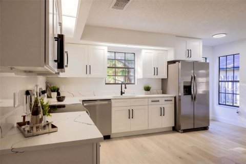 Villa ou maison à vendre à Altamonte Springs, Floride: 4 chambres, 134.52 m2 № 2430779 - photo 10