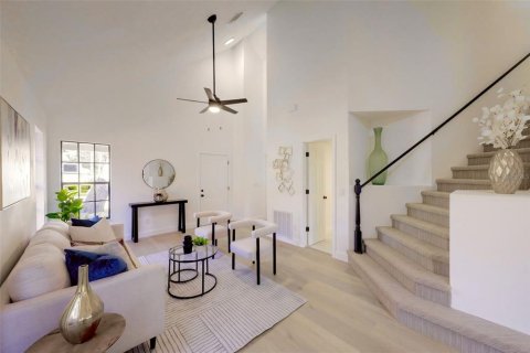 Villa ou maison à vendre à Altamonte Springs, Floride: 4 chambres, 134.52 m2 № 2430779 - photo 5