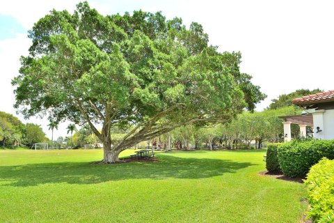 House in Weston, Florida 4 bedrooms, 176.7 sq.m. № 2240229 - photo 20