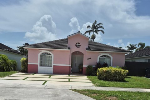 Villa ou maison à vendre à Miami, Floride: 3 chambres, 142.98 m2 № 1852172 - photo 1