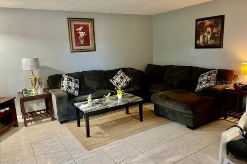 Condo in Orlando, Florida, 2 bedrooms  № 1515889 - photo 8