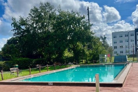 Condo in Orlando, Florida, 2 bedrooms  № 1515889 - photo 11