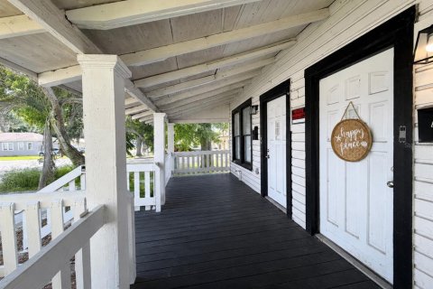 Commercial property in Winter Haven, Florida 4 bedrooms, 115.2 sq.m. № 2369330 - photo 6