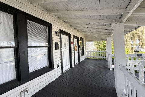 Commercial property in Winter Haven, Florida 4 bedrooms, 115.2 sq.m. № 2369330 - photo 5