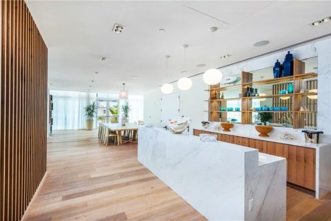 Condominio en alquiler en Fort Lauderdale, Florida, 1 dormitorio, 94.76 m2 № 1079421 - foto 1