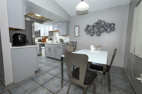 Condo in Orlando, Florida, 2 bedrooms  № 1787347 - photo 10