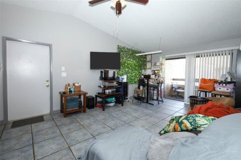 Condo in Orlando, Florida, 2 bedrooms  № 1787347 - photo 4