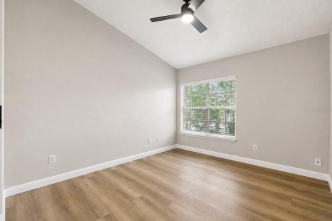 Condo in Orlando, Florida, 1 bedroom  № 2237974 - photo 22
