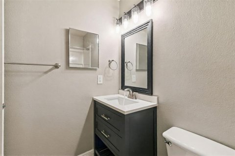 Condo in Orlando, Florida, 1 bedroom  № 2237974 - photo 25