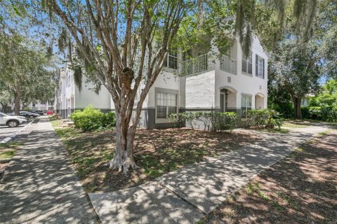 Condo in Orlando, Florida, 1 bedroom  № 2237974 - photo 2