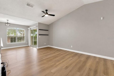 Condo in Orlando, Florida, 1 bedroom  № 2237974 - photo 6