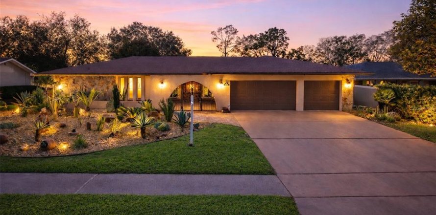 Villa ou maison à Clearwater, Floride 5 chambres, 294.69 m2 № 2115014