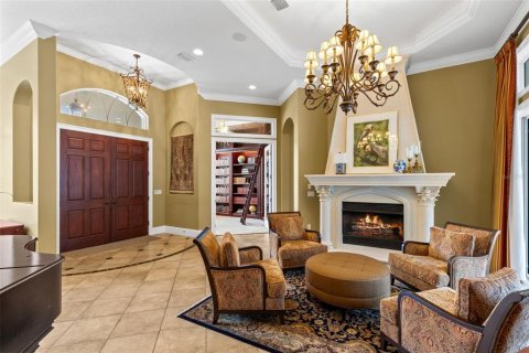 House in Sanford, Florida 4 bedrooms, 391.95 sq.m. № 2121749 - photo 4