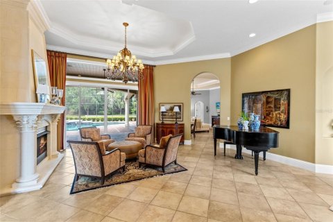 House in Sanford, Florida 4 bedrooms, 391.95 sq.m. № 2121749 - photo 7