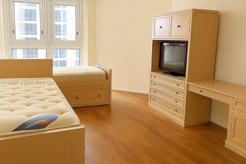 Снять в аренду кондоминиум в Санни-Айлс-Бич, Флорида 3 спальни, 225.75м2, № 1979518 - фото 13